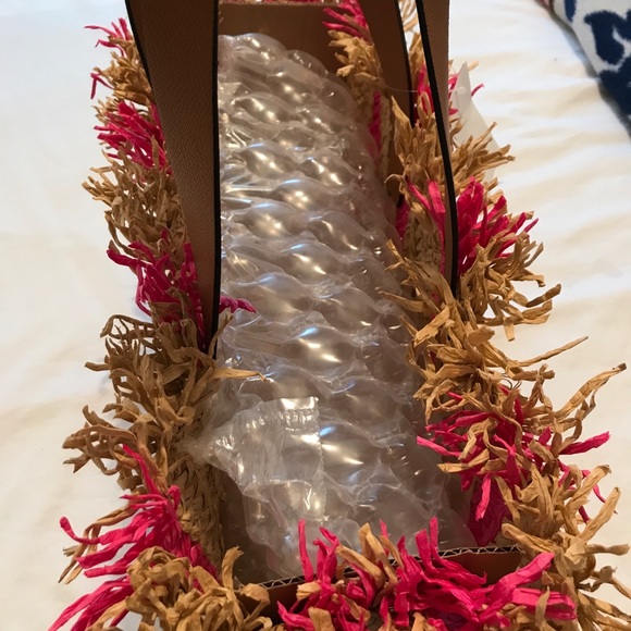 Beautiful bag brand new - Picture 4 of 9